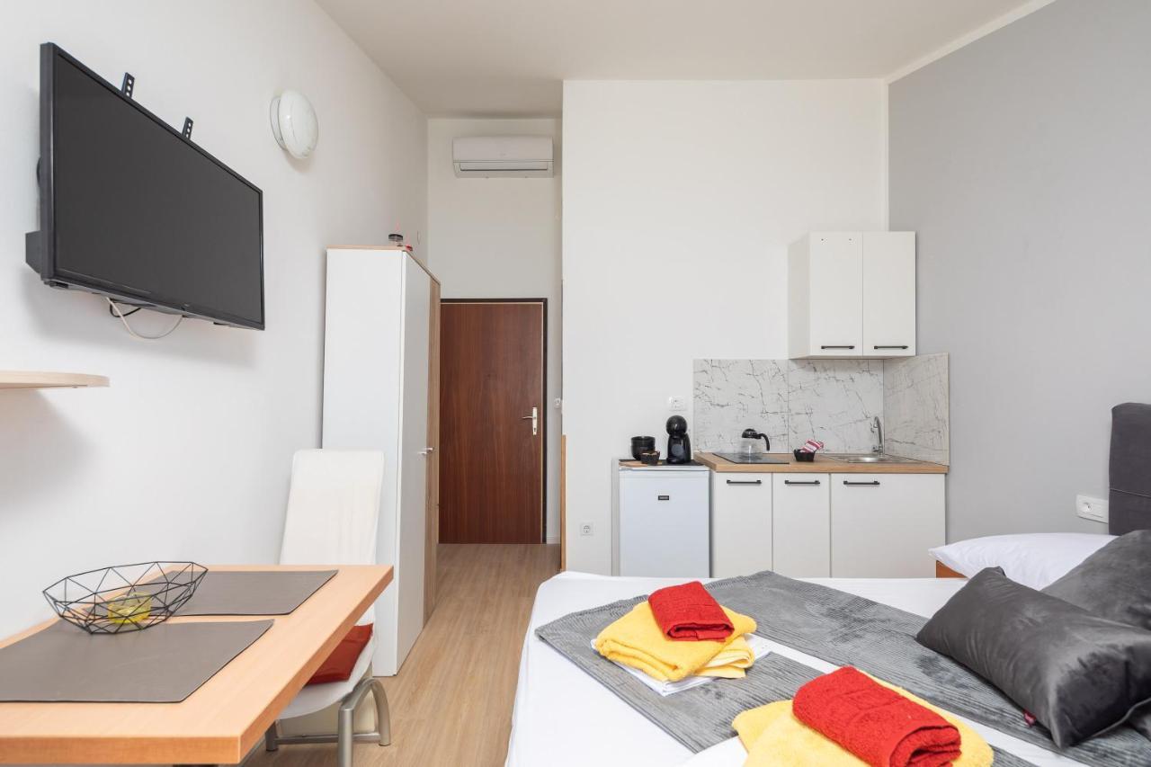 Beach Apartments Borovina Stanici Экстерьер фото