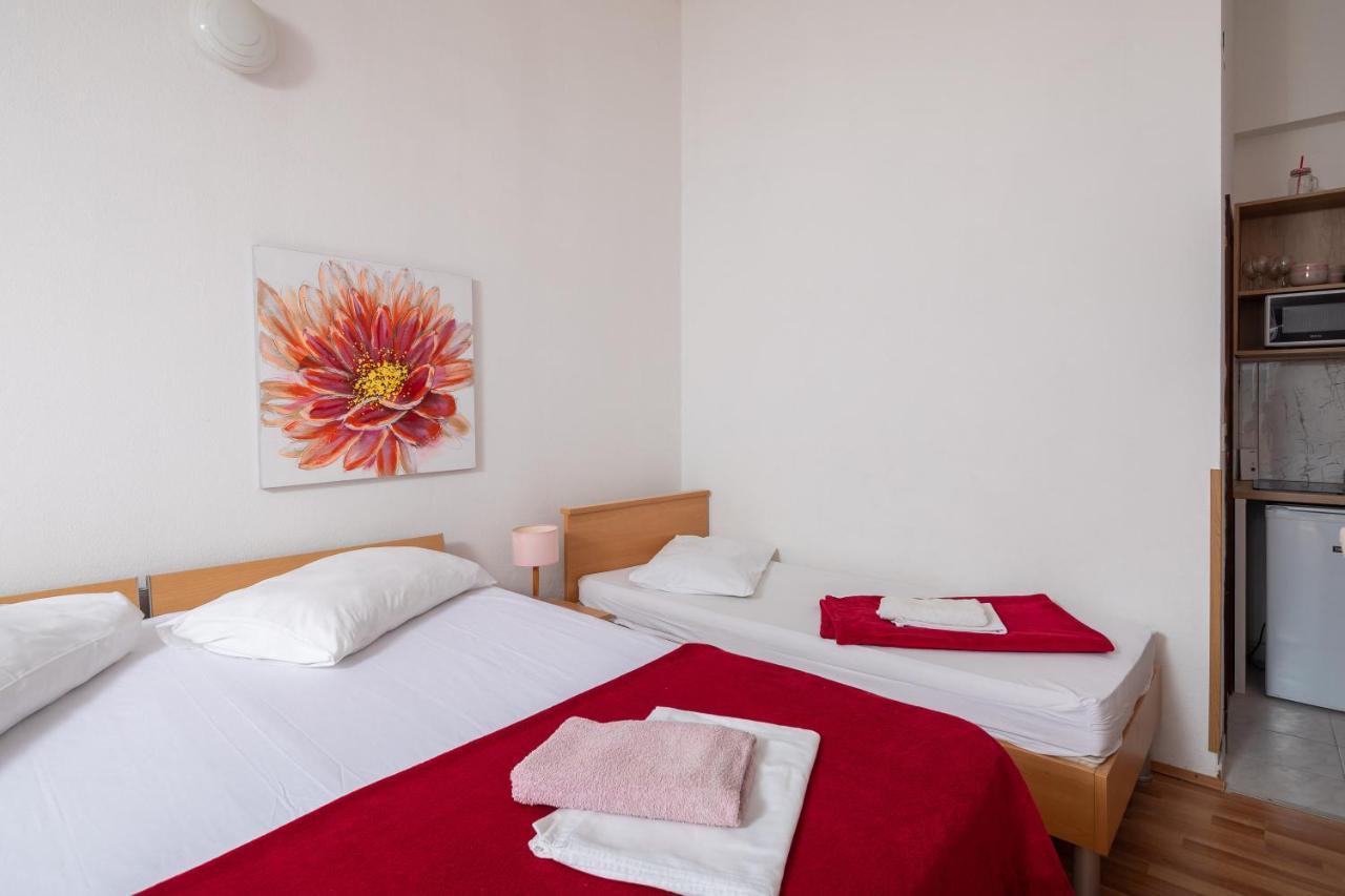 Beach Apartments Borovina Stanici Экстерьер фото