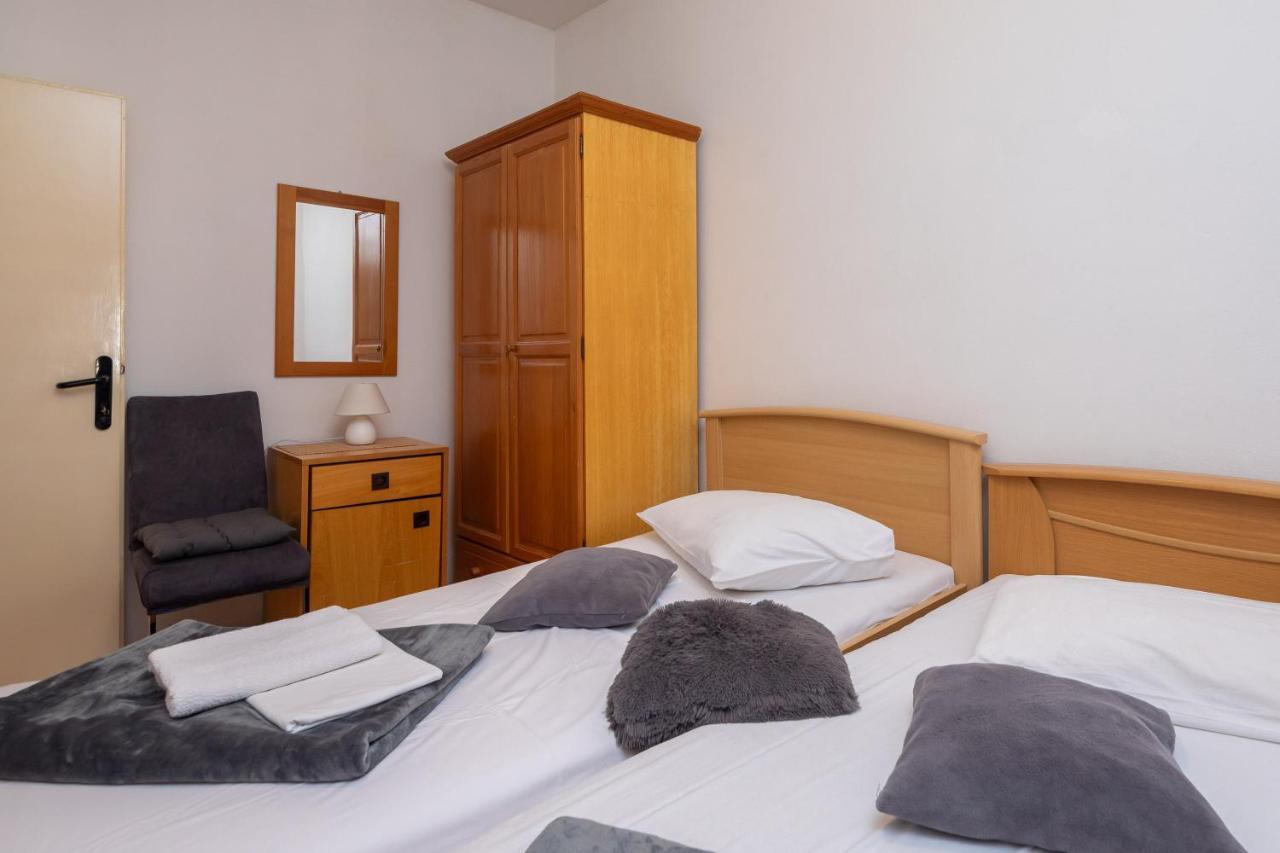 Beach Apartments Borovina Stanici Экстерьер фото